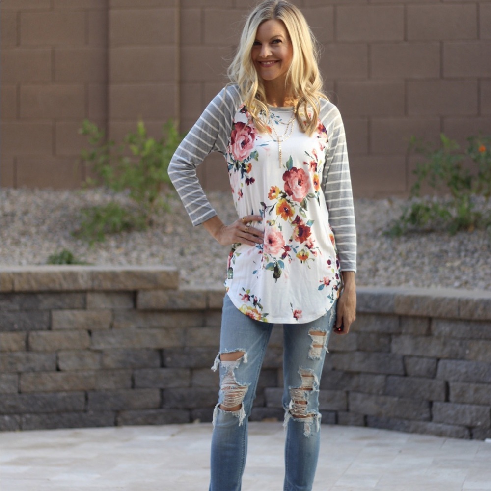 NWT Floral & Stripe Baseball Tee Ivory & Grey - Picture 4 of 7